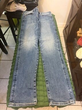American Eagle Outfitters Light Wash Straight-Leg Jeans